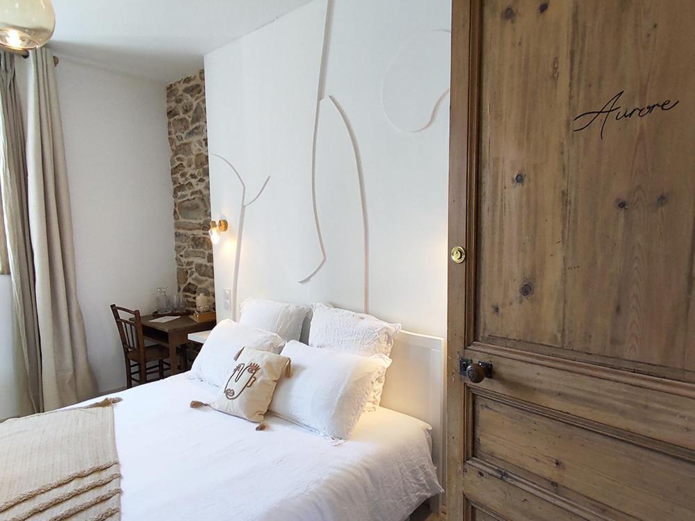 Les Chambres D'Hesperis Pleyben Bagian luar foto